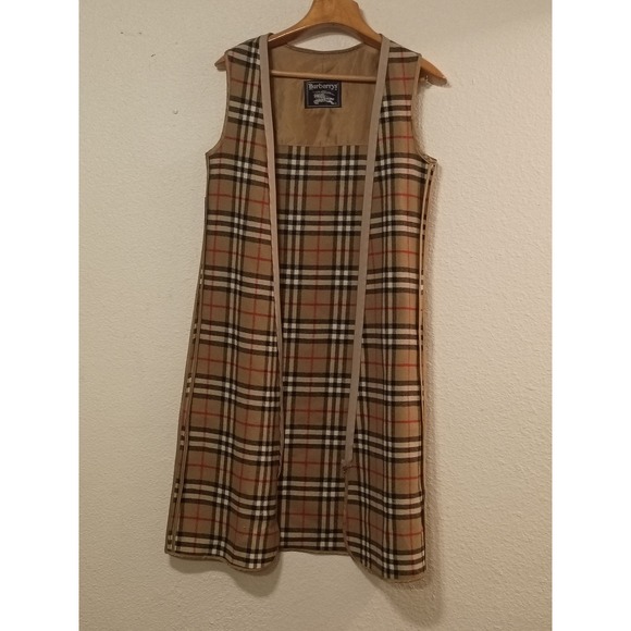 Burberry Jackets & Blazers - Burberrys Vintage Nova Check Wool Liner Vest Tan Plaid Sleeveless Jacket women L
